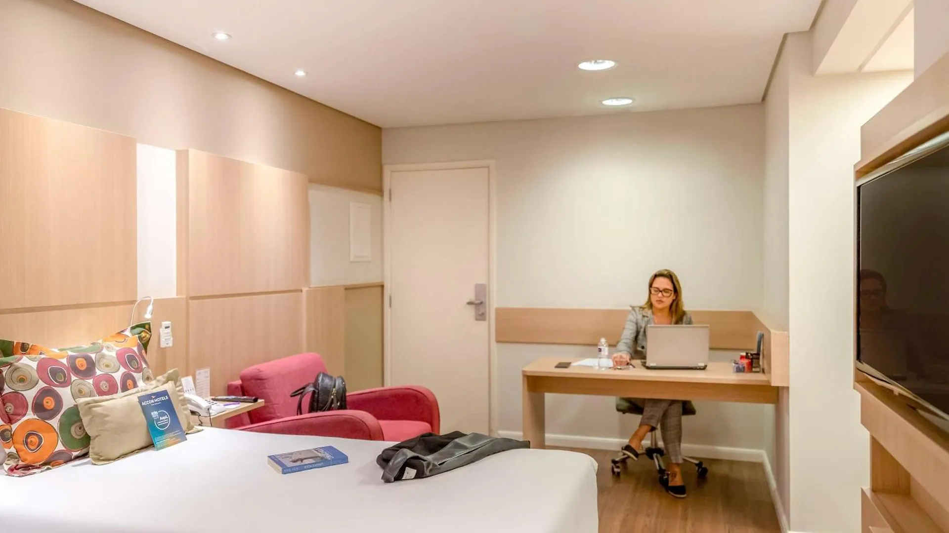 Mercure Sao Paulo Nacoes Unidas 4*,