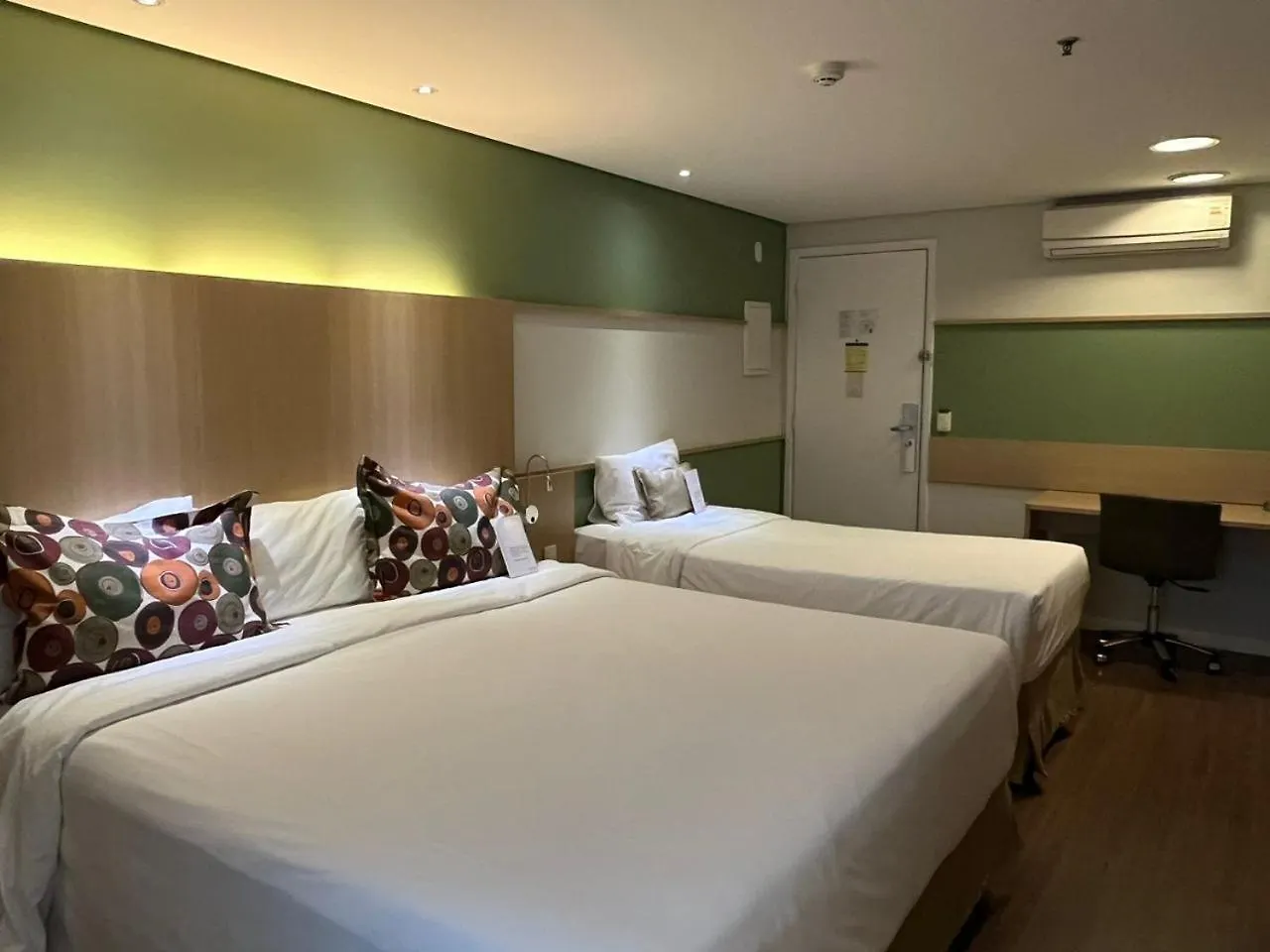 Mercure Sao Paulo Nacoes Unidas 4*,